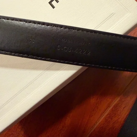 Celine triomphe belt size 70 medium size - Picture 4 of 7